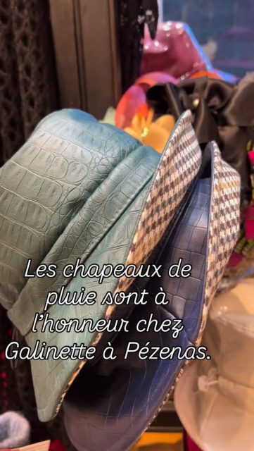 Des chapeaux ou des casquettes gavroche, avec des couleurs vives et des différentes matières, il y en a pour tous les goûts.
À partir de 22€.
Les chapeaux de galinette place Gambetta à Pézenas 0467907000
De 10h30 à 12h30 et de 14h30 à 18h.
#pezenas #chapeaudepluie #gavroche #impermeable #ilpleut